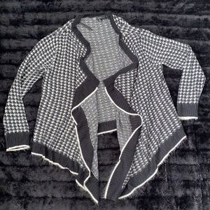 Super soft, Black and White Cardigan